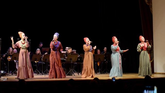 "Красные бусы". Кавер на песню "Бигуди" Ивана Дорна. смотреть онлайн