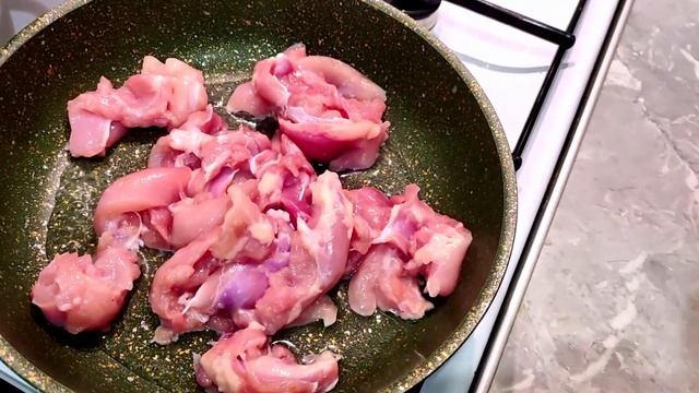 Сочные куриные бедрышки со шпинатом. Рецепт полезного ужина!