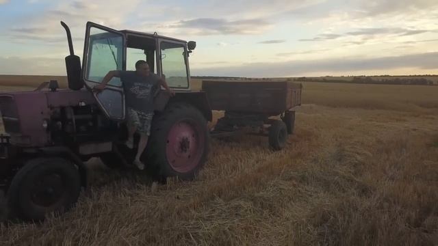УБОРКА ПШЕНИЦЫ 2019:В ГОСТЯХ У ДРУГА: НИВА СК-5 смотреть онлайн