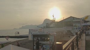 Судак Крым ресторан по ЦЕНЕ столовки Иду до классного ресторанчика от Набережной в сентябре