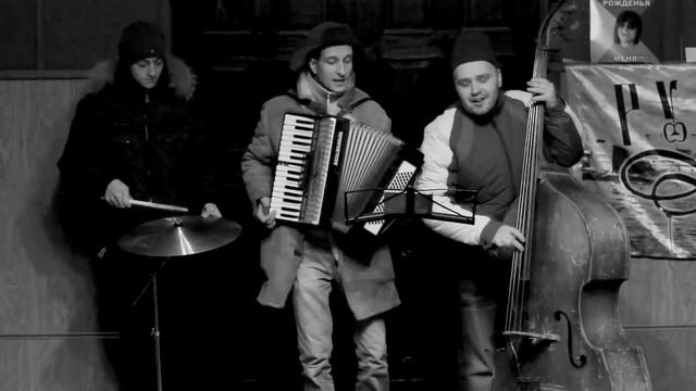 Larz Reller Band - Şapte sate cântec popular смотреть онлайн