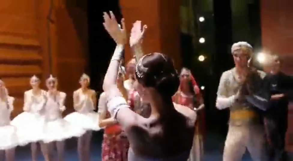 Светлана Захарова - репетиция балета "Баядерка" смотреть онлайн