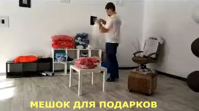 Dedodet - отправка костюмов Деда Мороза в регионы смотреть онлайн