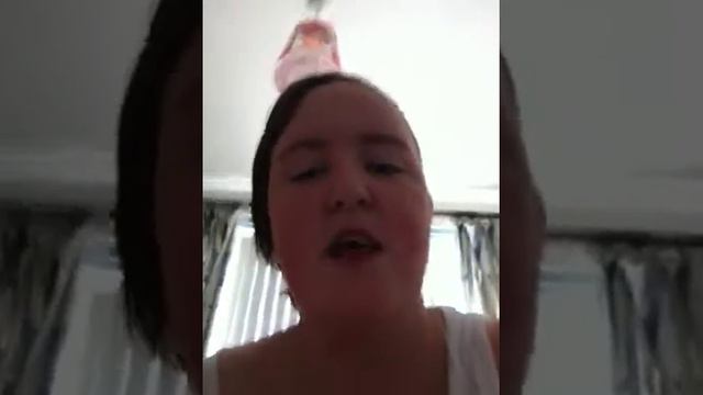 Laura Hamilton sing its the climb смотреть онлайн