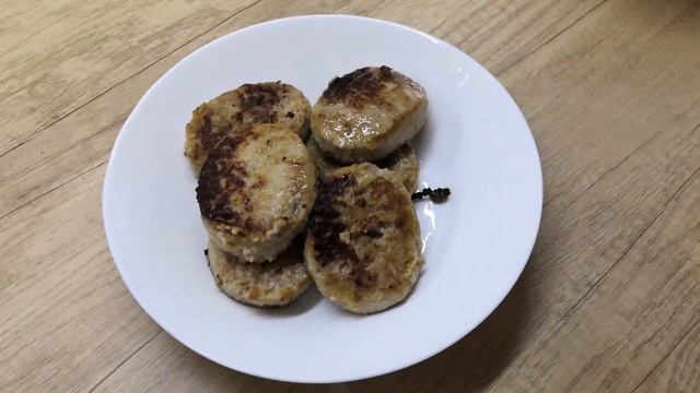 Тушеные котлеты и кукурузный салат смотреть онлайн