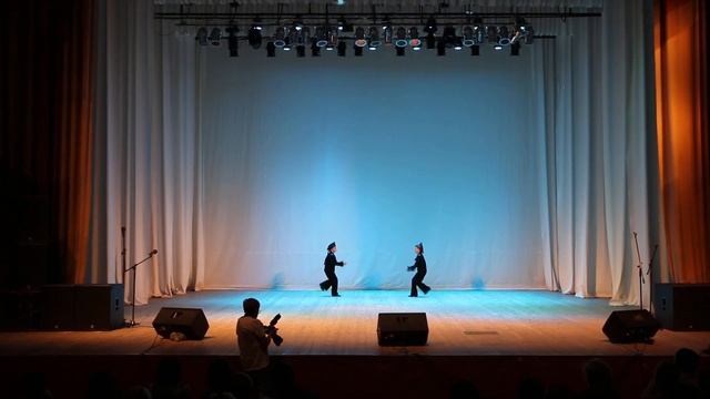 Хореографическая студия "Заречье" - "Яблочко" смотреть онлайн