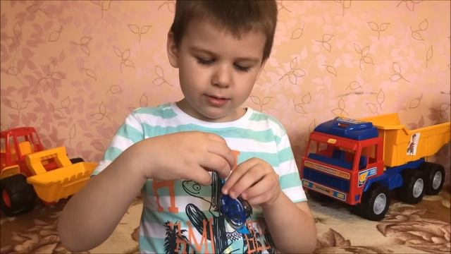 Сюрпризы из шарикового пластилина, распаковываем сюрпризы смотреть онлайн