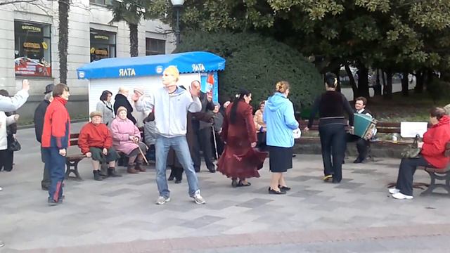 Малина танцует смотреть онлайн