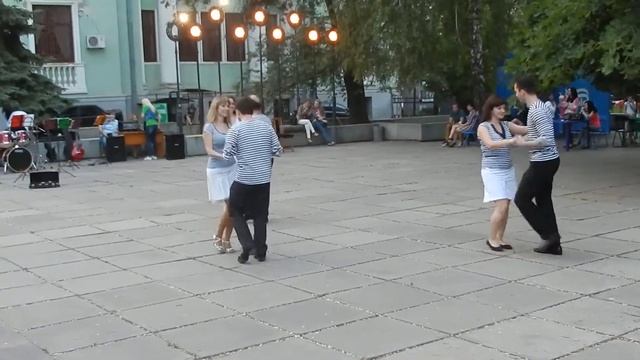 Танцевали мы с тобой... - Днепропетровск, 17.05.2014 смотреть онлайн