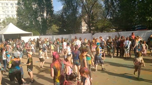 Праздник красок у Октана в Новокуйбышевске смотреть онлайн