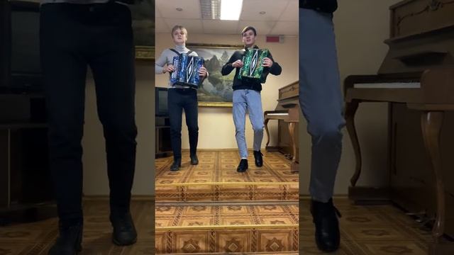 Андросик А.В. Полька „Гэй музыки” Исполняют Антонович Егор, Дыдышко Валерий. смотреть онлайн