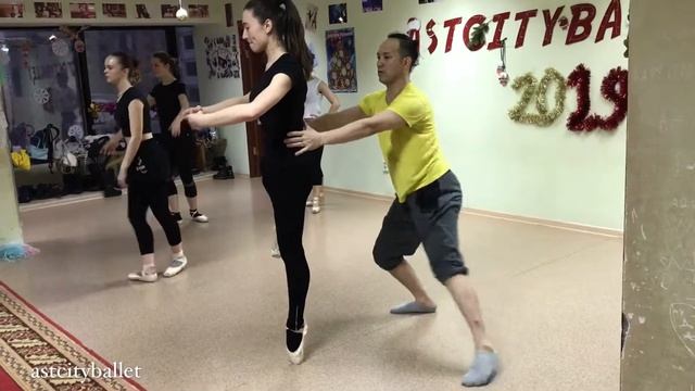 20.01.2019. #astcityballet #schoolofcontemporaryballet @adylerkinbaev #class смотреть онлайн