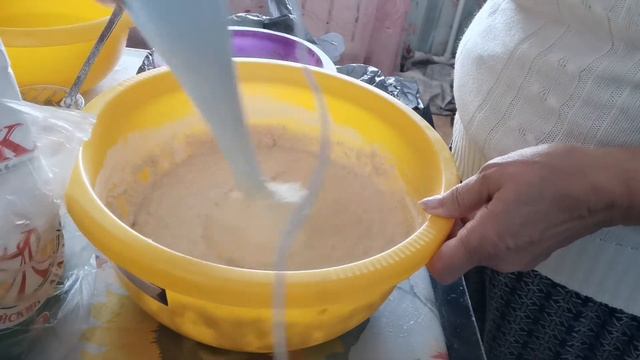 Блендер отлично замесит тесто на хлеб. смотреть онлайн