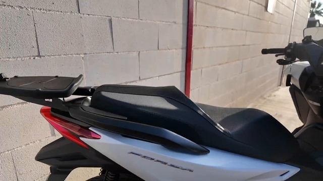 Comparativa 2024 Honda Forza 350 contra Yamaha Xmax 300 смотреть онлайн