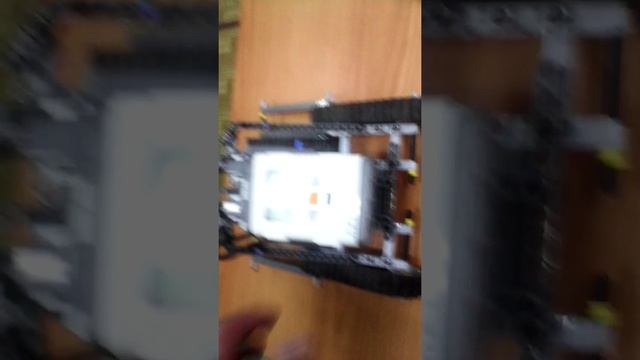 Четырех гусеничный робот вездеход смотреть онлайн