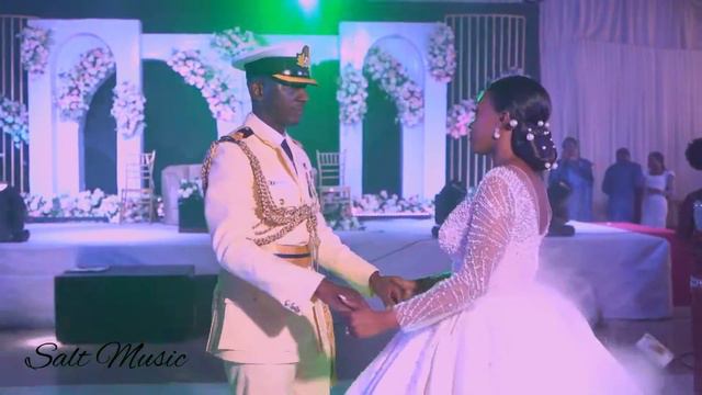 Amazing couple’s first dance - Hard To Find | Chike | Salt Music смотреть онлайн