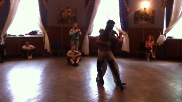 Rocio y Adrian Ревью семинара для преподавателей. смотреть онлайн