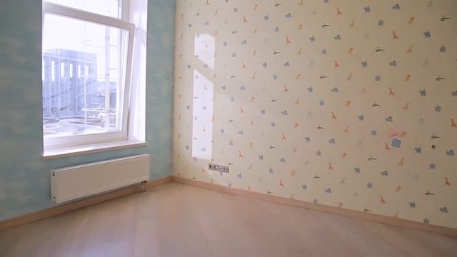 Светлая квартира рядом с Смольным собором и Смольной набережной. Тихое и красивое место в центре смотреть онлайн