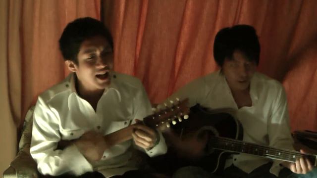 Simon y Tatsuya－Me Enamora (Cover de Juanes) смотреть онлайн