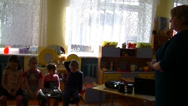 Занятие по развитию речи "Весна красна". Воспитатель Голицына С.В. смотреть онлайн