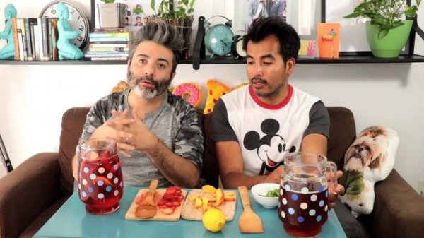 Summer Ice Tea Recipes | Raspberry Peach Iced Tea | How to Strawberry Mint Tea with Infused Lemon