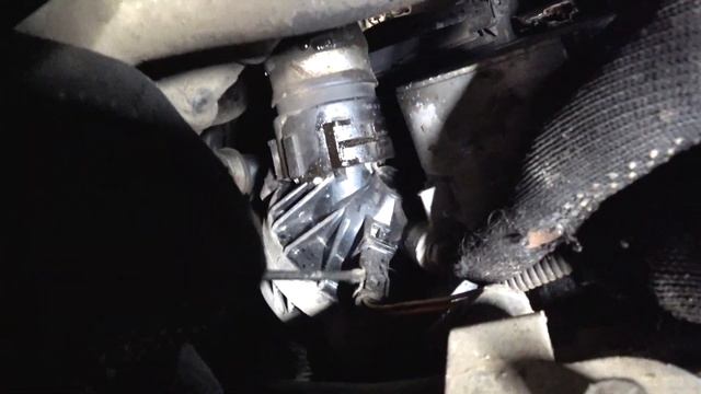 Стук гидрокомпенсаторов в BMW X5 E70. День 1. | Knocking valve lifter replacement for BMW x5 E70 смотреть онлайн