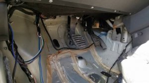 Запах в салоне Рено Дастер 2014 года.