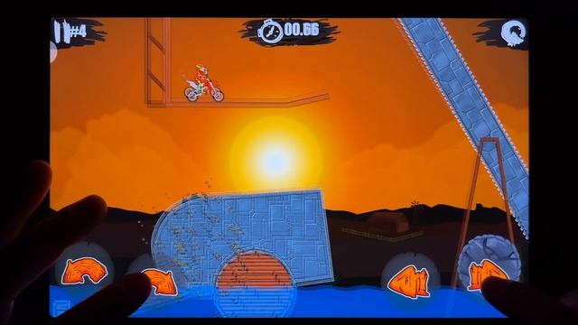 Traffic Rider, Mad Skills MX 3, Racing Fever: Moto, Moto X3M, Moto Rider GO, Moto Extreme... смотреть онлайн