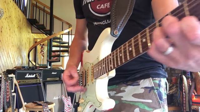 2012 Fender White Lightning Fiesta Red w/ Floyd Rose 21 Fret Slaboard Neck Eddie Vegas смотреть онлайн