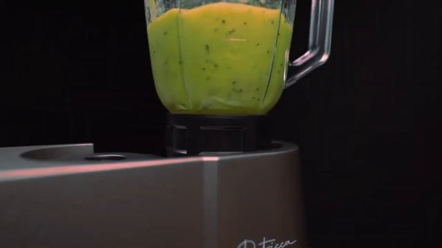 Celokovový multifunkční kuchyňský robot Patricca KRR-144 смотреть онлайн