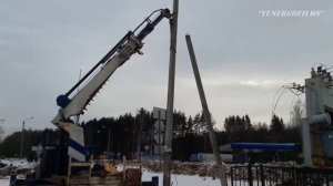 Демонтаж опоры ЛЭП в зимних условиях, при помощи гидравлического домкрата.