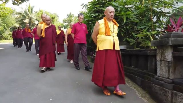 HH Shravasti Meditation Retreat at Borobudur-2 20190227 смотреть онлайн