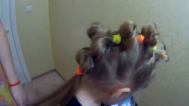 Причёска из Резинок ИРОКЕЗ| Детские прически| Как сделать прическу как у Николь Nikol CrazyFamily смотреть онлайн