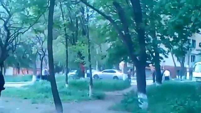 Стрельба у воинской части Нахимова Мариуполь 09 05 2014 смотреть онлайн