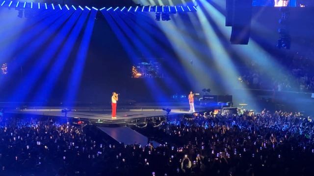 Billie Eilish & Childish Gambino | Redbone | @ KIA Forum LAST DAY смотреть онлайн