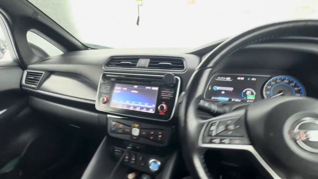 ￼ Nissan Leaf проверяем тяговую батарею смотреть онлайн