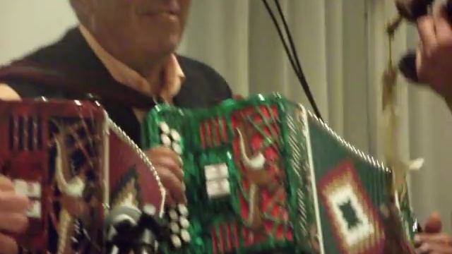 BELVEDERE MARITTIMO TARANTELLA CON ZAMPOGNA смотреть онлайн