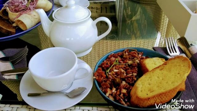 В сентябрьском Зеленоградске - обед и десерт 07/09/21 смотреть онлайн