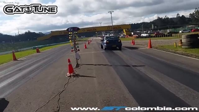 Daewoo Nexia Turbo vs Renault 21 Turbo смотреть онлайн