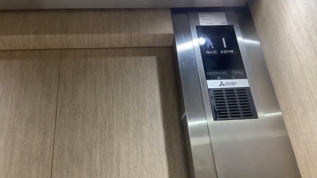 4x Mitsubishi Elevators at the Binghatti Pearls in Dubai UAE смотреть онлайн