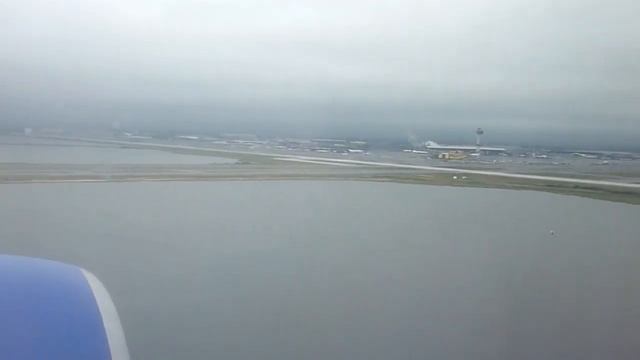 Посадка в JFK (Междунаро́дный аэропо́рт имени Джо́на Ке́ннеди - США, Нью-Йорк) смотреть онлайн