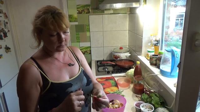 КУХНЯ, Борщ на соке, с листьями свеклы и спаржей. Новый Борщ. смотреть онлайн