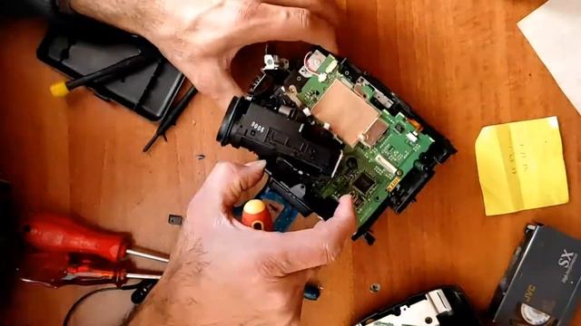 JAPONLARIN JVC MARKA VİDEO KAMERASINDAN SERVET ÇIKTI смотреть онлайн