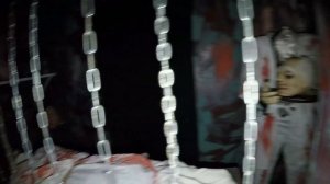 Аттракцион страха! Дети идут в Дом МОНСТРА! Очень испугались! Жуткая комната страха в Одессе