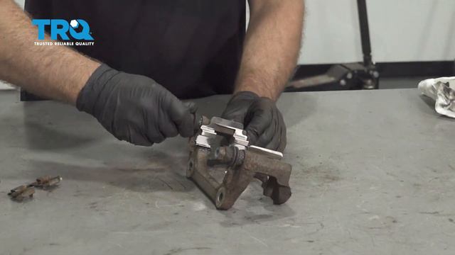 How to Replace Front Brakes 2007-2013 Mini Cooper смотреть онлайн