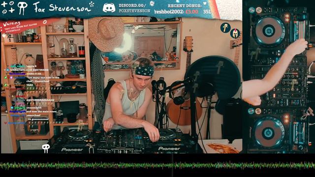 Fox Stevenson - Twitch Pizza Party - August 2021 смотреть онлайн