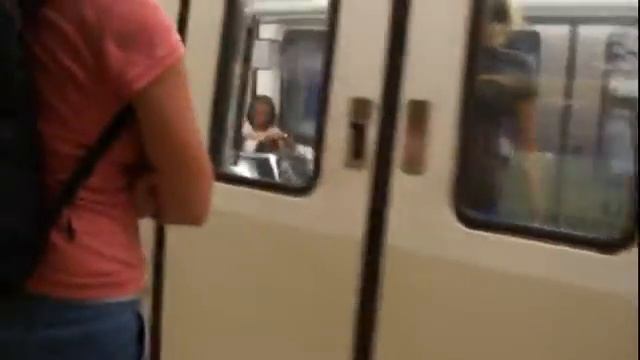 Барселона Метро Еще один поезд смотреть онлайн
