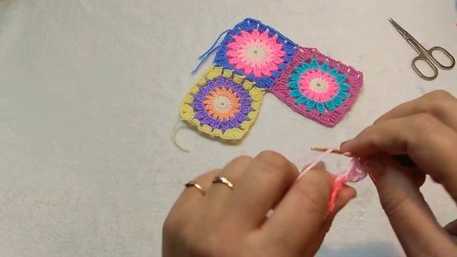 Очень простой яркий мотив крючком. МК. Справится даже начинающий. смотреть онлайн