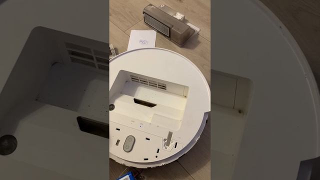 Ремонт Робот-пылесос Xiaomi Mi Robot Vacuum смотреть онлайн