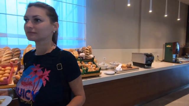 Чем кормят в Турции зимой не в сезон. Отель 5 звёзд "VIP" Trendy Lara смотреть онлайн